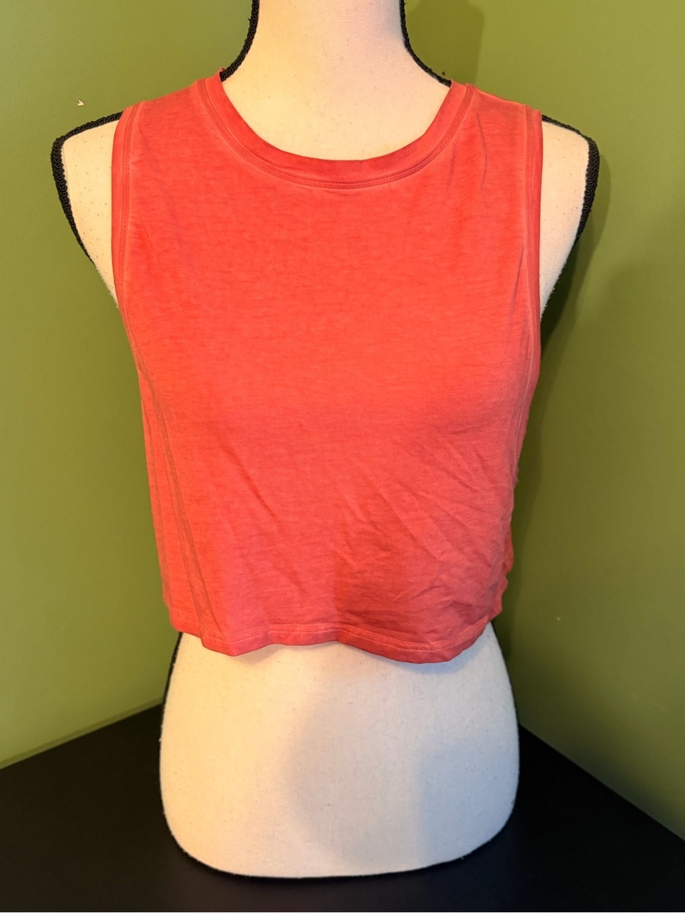 Lululemon Broken Beats Coral Sleeveless Crop Tank Top